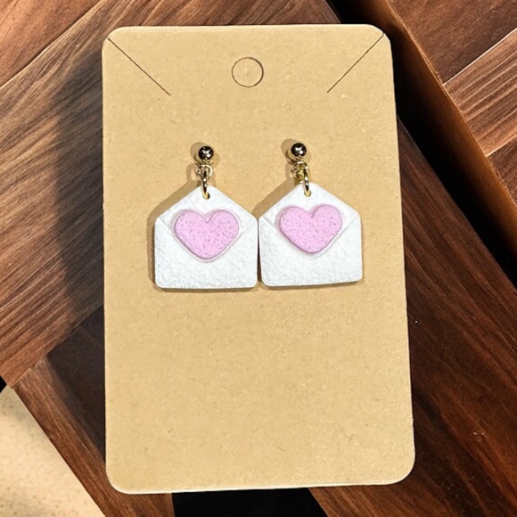 Love Notes Dangle Earrings- White/Pink - Picture 2 of 2